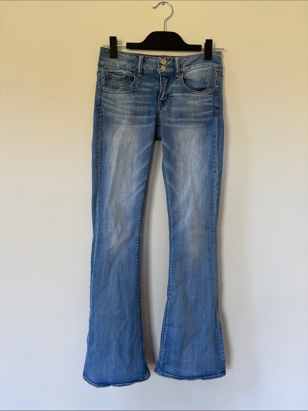 American Eagle Outfitters Women's Light Blue Bootcut Jeans Super Stretch Size 4